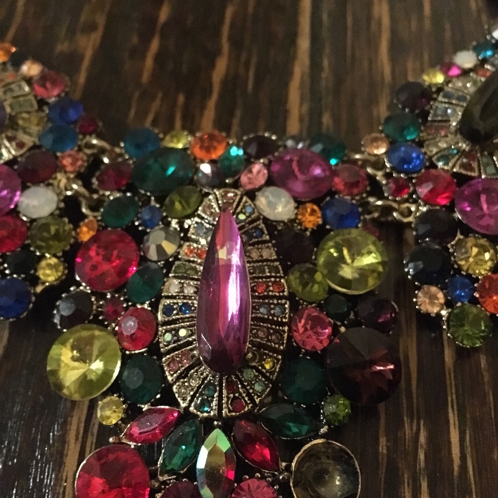 Colorful statement necklace - Picture 2 of 3